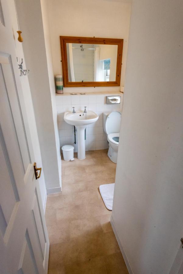 Aarondale Guest House Hartlepool Exteriör bild